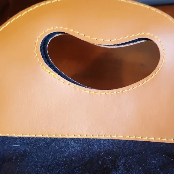 Gucci Vintage Small Black and Brown Wool And Faux Leather Tote/dust Bag - Picture 9 of 9